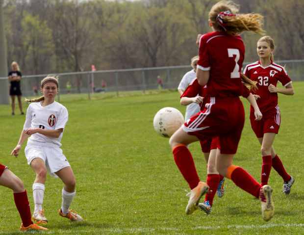 041815-soccer-03
